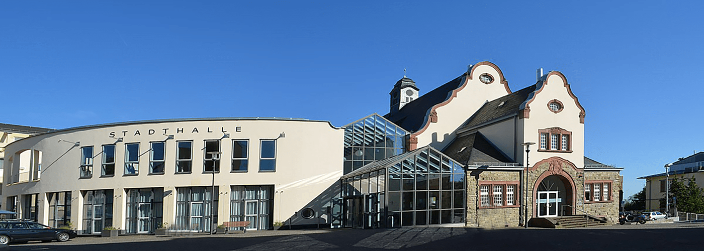 1400px-Kronberg,_Stadthalle_bearbeitet